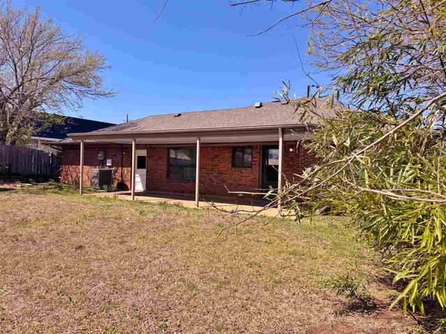 5106 NW Cherry Ave, Lawton, OK 73505