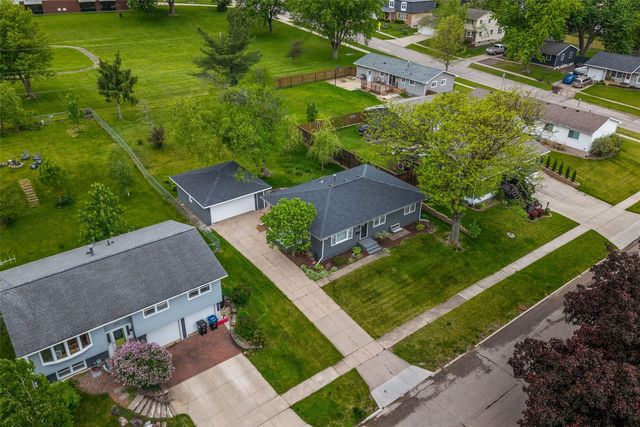 2765 23rd Avenue, Marion, IA 52302