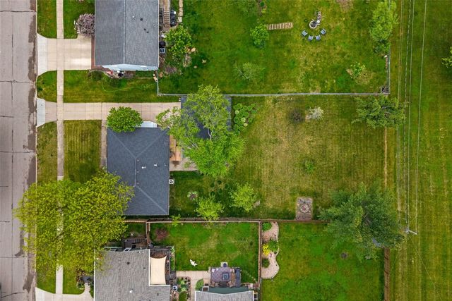 2765 23rd Avenue, Marion, IA 52302