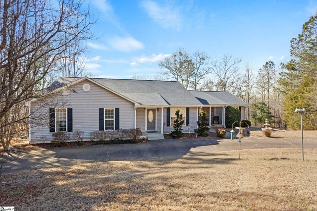 132 Englewood Drive, Inman, SC 29349