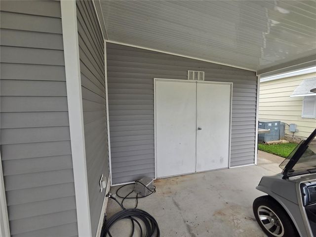 332 VICTORIA DRIVE, Haines City, FL 33844