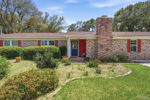 10827 Berryhill Rd, Pensacola, FL 32506