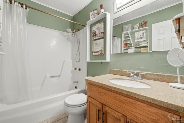 10827 Berryhill Rd, Pensacola, FL 32506