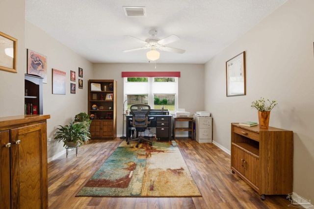 10827 Berryhill Rd, Pensacola, FL 32506