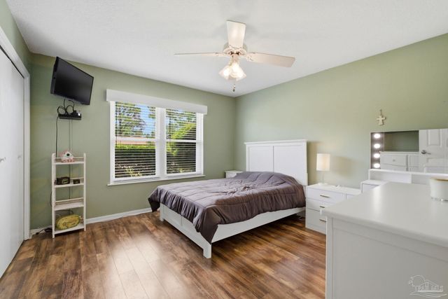 10827 Berryhill Rd, Pensacola, FL 32506