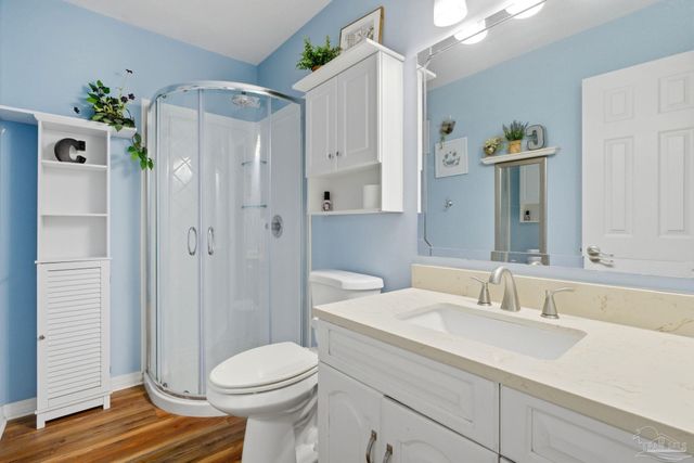 10827 Berryhill Rd, Pensacola, FL 32506
