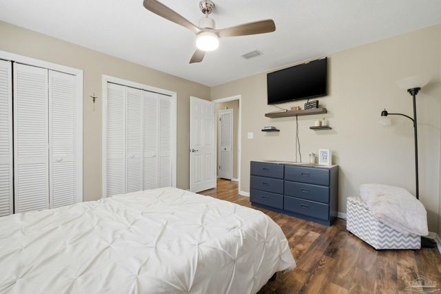 10827 Berryhill Rd, Pensacola, FL 32506