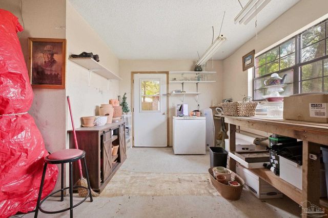 10827 Berryhill Rd, Pensacola, FL 32506
