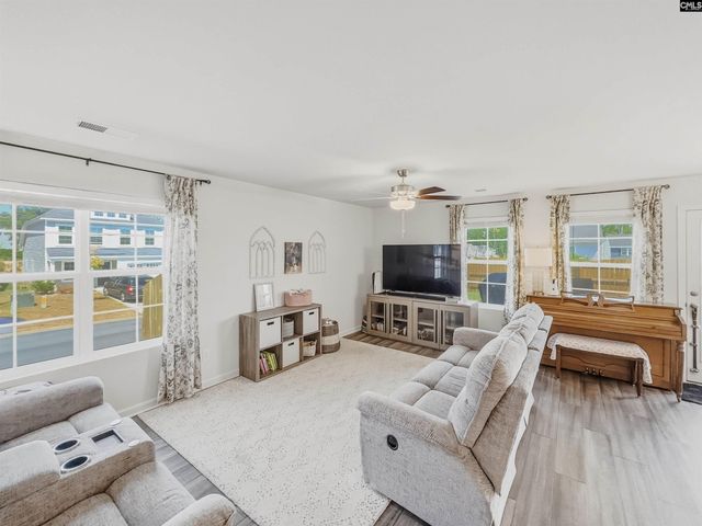 684 Dundee Court, Lexington, SC 29073
