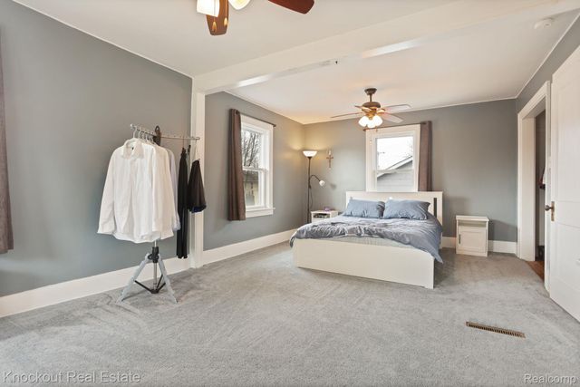 1806 Mackinaw Street, Saginaw, MI 48602