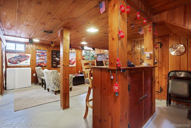 1806 Mackinaw Street, Saginaw, MI 48602