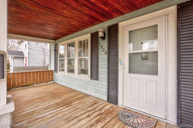 1806 Mackinaw Street, Saginaw, MI 48602