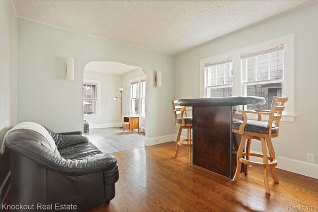 1806 Mackinaw Street, Saginaw, MI 48602