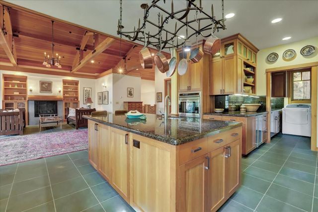 464 Monroe St, Nevada City, CA 95959