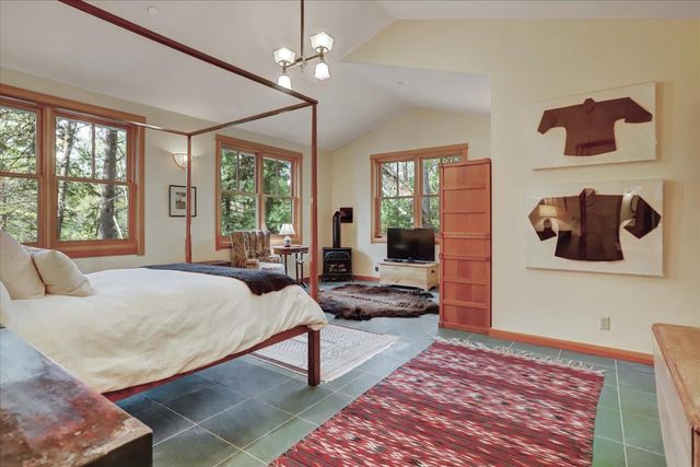 464 Monroe St, Nevada City, CA 95959