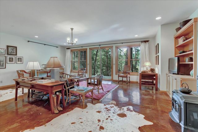 464 Monroe St, Nevada City, CA 95959