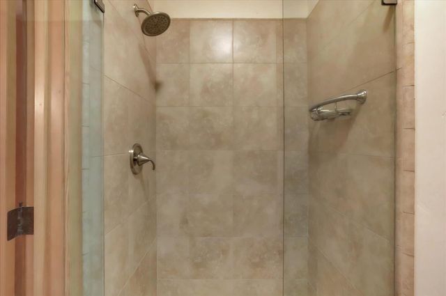 464 Monroe St, Nevada City, CA 95959