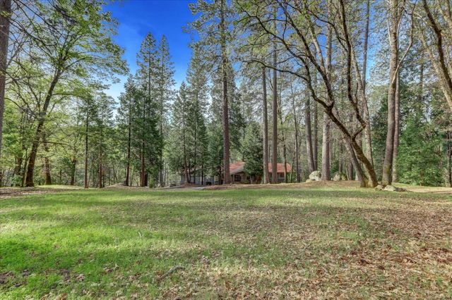 464 Monroe St, Nevada City, CA 95959