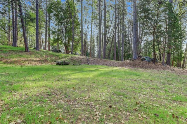 464 Monroe St, Nevada City, CA 95959