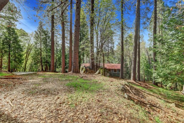 464 Monroe St, Nevada City, CA 95959