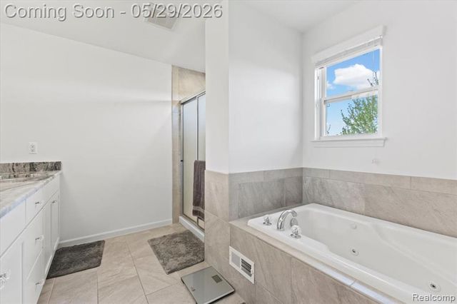 30925 Asbury Hill Drive, New Hudson, MI 48165