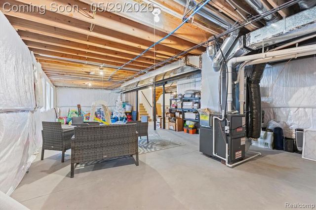 30925 Asbury Hill Drive, New Hudson, MI 48165