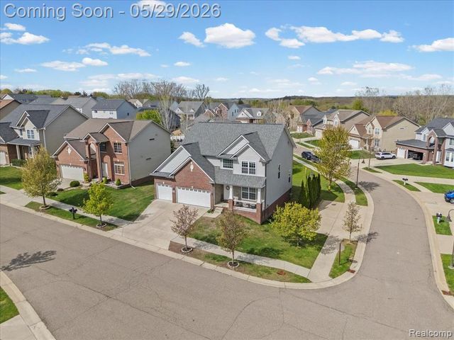 30925 Asbury Hill Drive, New Hudson, MI 48165