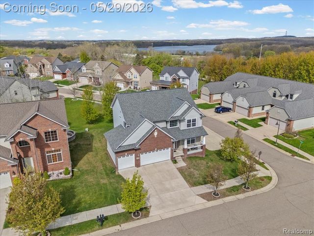 30925 Asbury Hill Drive, New Hudson, MI 48165