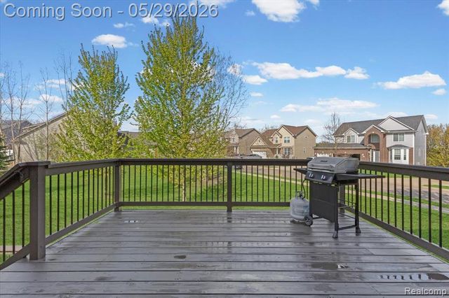 30925 Asbury Hill Drive, New Hudson, MI 48165