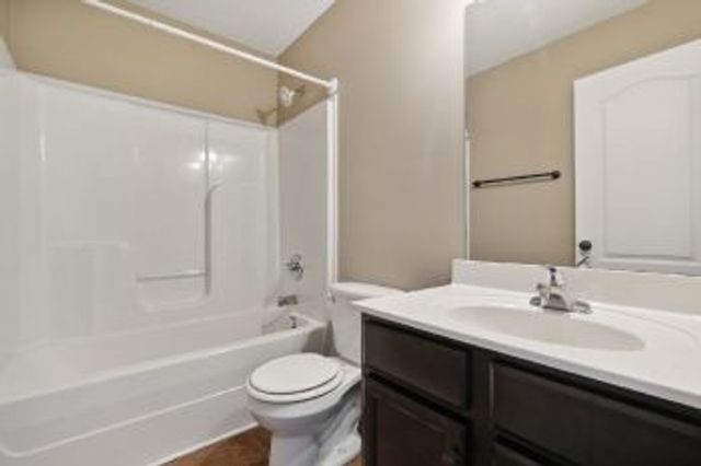 1723 Thistlewood Dr Apt C, Clarksville, TN 37042