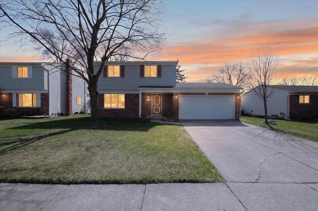 13074 Churchill Drive, Sterling Heights, MI 48313