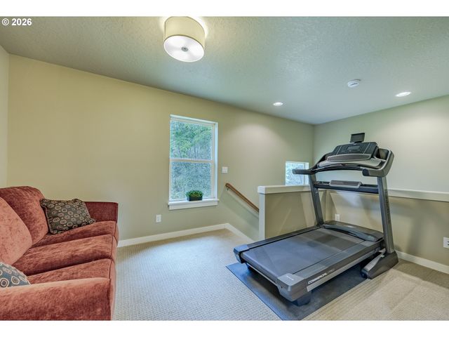 1865 E 43RD Ave, Eugene, OR 97405