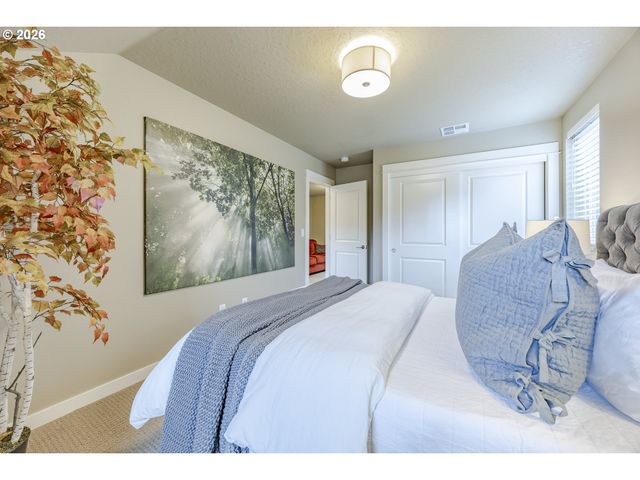 1865 E 43RD Ave, Eugene, OR 97405