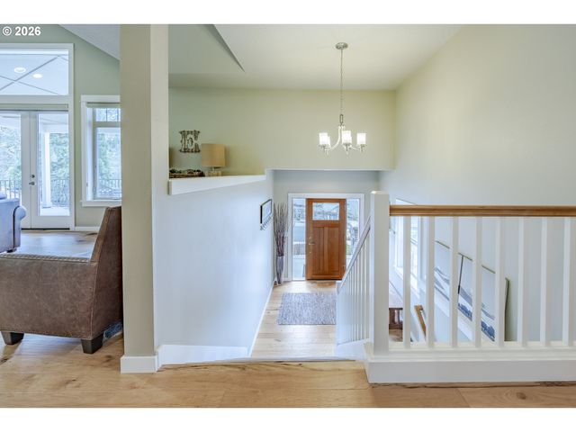 1865 E 43RD Ave, Eugene, OR 97405