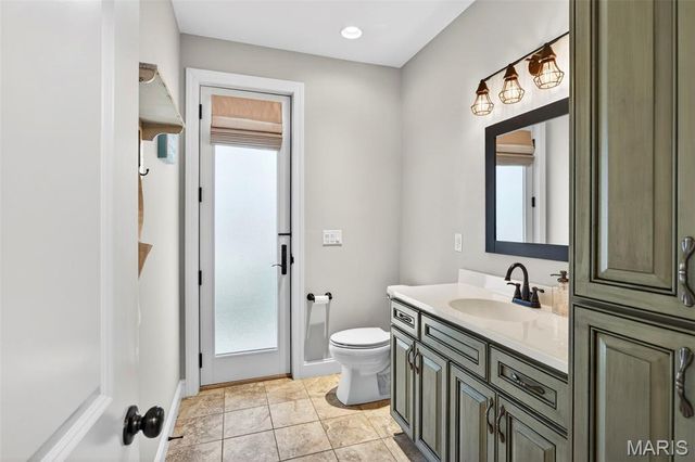 2 Country Trails Court, Moscow Mills, MO 63362
