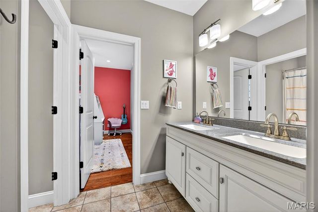 2 Country Trails Court, Moscow Mills, MO 63362
