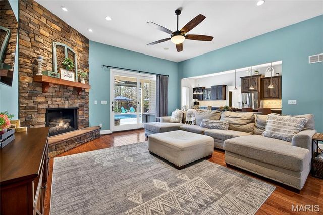2 Country Trails Court, Moscow Mills, MO 63362