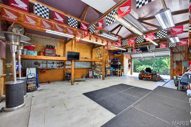 2 Country Trails Court, Moscow Mills, MO 63362