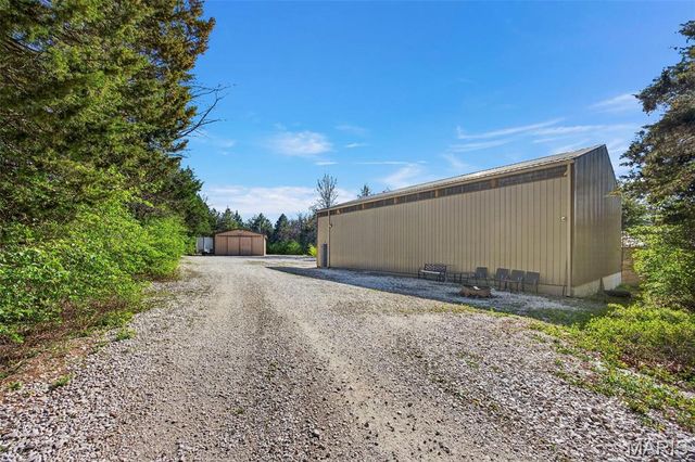 2 Country Trails Court, Moscow Mills, MO 63362