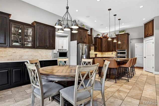 2 Country Trails Court, Moscow Mills, MO 63362