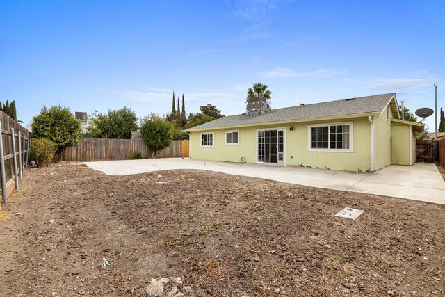 2619 Claridge Ln, Stockton, CA 95210