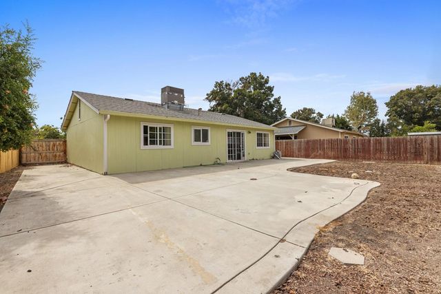 2619 Claridge Ln, Stockton, CA 95210