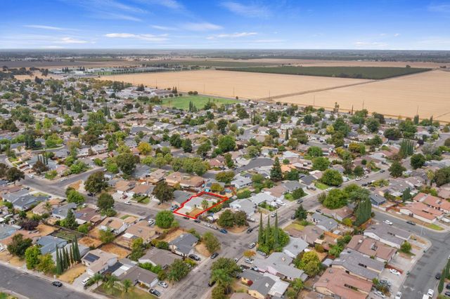 2619 Claridge Ln, Stockton, CA 95210