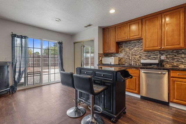 2619 Claridge Ln, Stockton, CA 95210