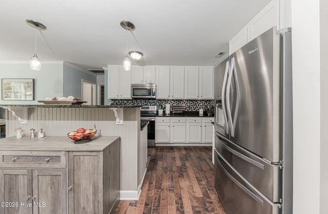 206 Old Folkstone Road, Holly Ridge, NC 28445