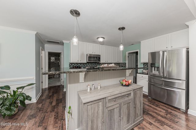 206 Old Folkstone Road, Holly Ridge, NC 28445