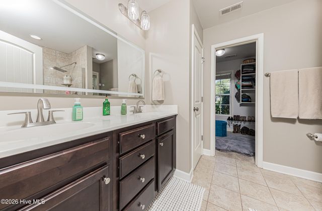 206 Old Folkstone Road, Holly Ridge, NC 28445