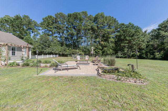 206 Old Folkstone Road, Holly Ridge, NC 28445
