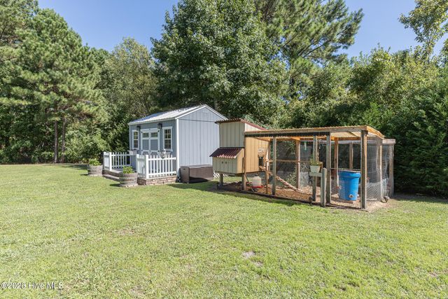 206 Old Folkstone Road, Holly Ridge, NC 28445