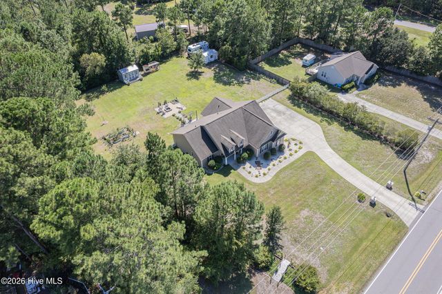 206 Old Folkstone Road, Holly Ridge, NC 28445